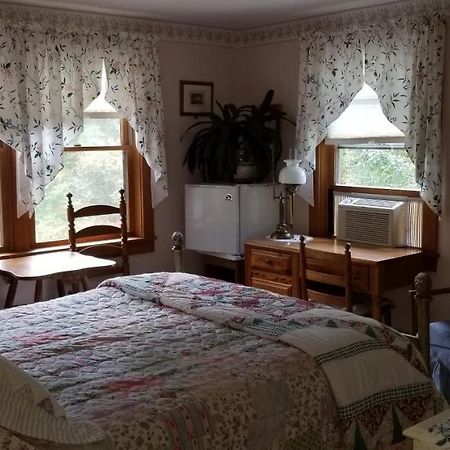 Eastgate Inn B&B Lenox Εξωτερικό φωτογραφία