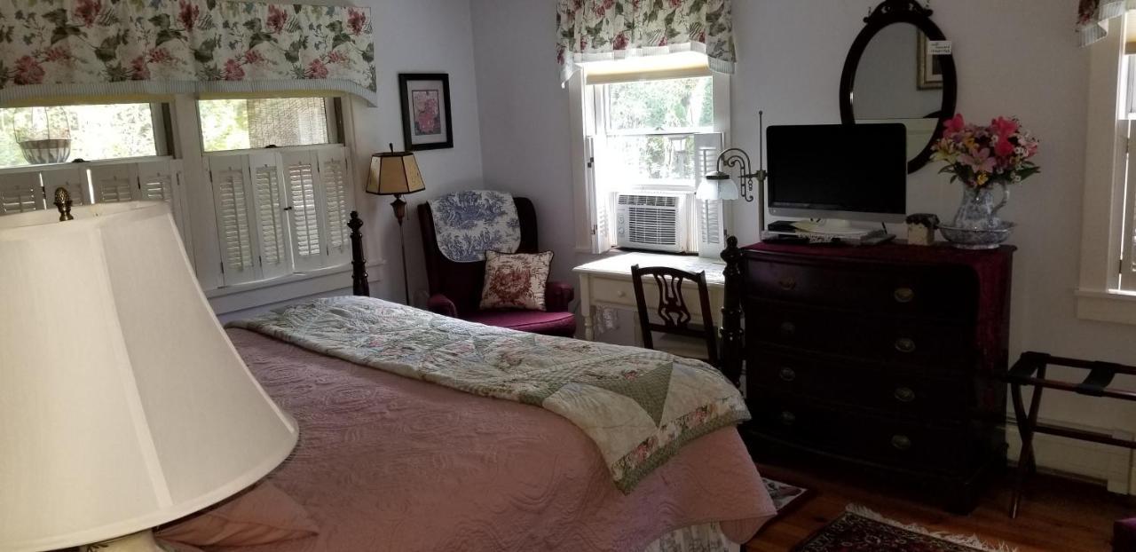 Eastgate Inn B&B Lenox Εξωτερικό φωτογραφία