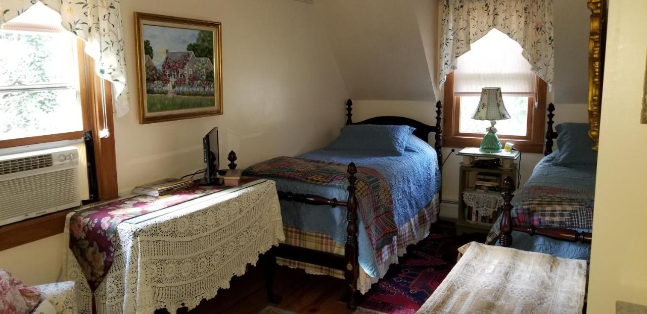 Eastgate Inn B&B Lenox Εξωτερικό φωτογραφία